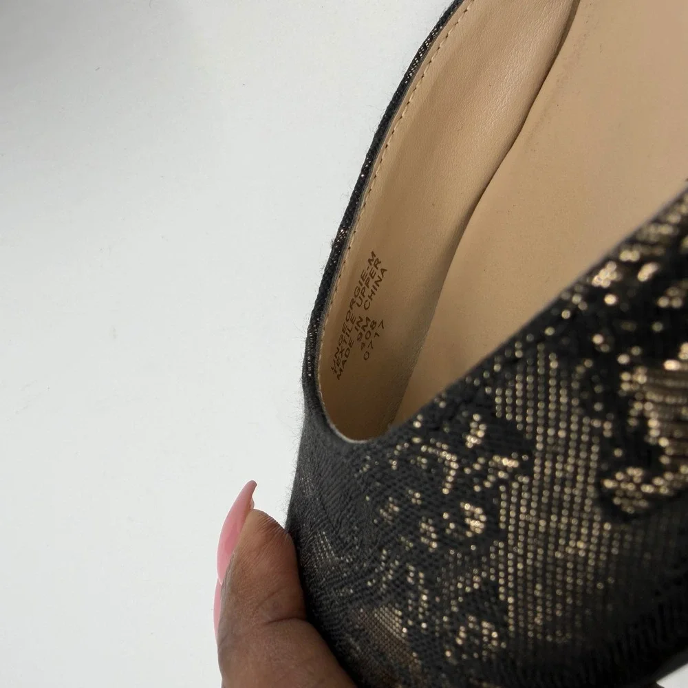 Unisa Georgie-M Womens 9M Black Gold Floral Brocade Block Heel Ankle Strap Pumps
